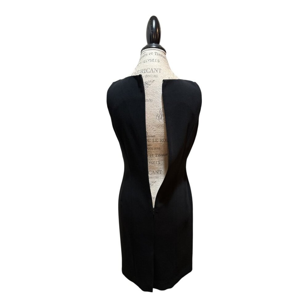 Petite Sophisticate Size 4P Black Sleeveless Round Neck Lined Sheath Dress - Picture 4 of 10